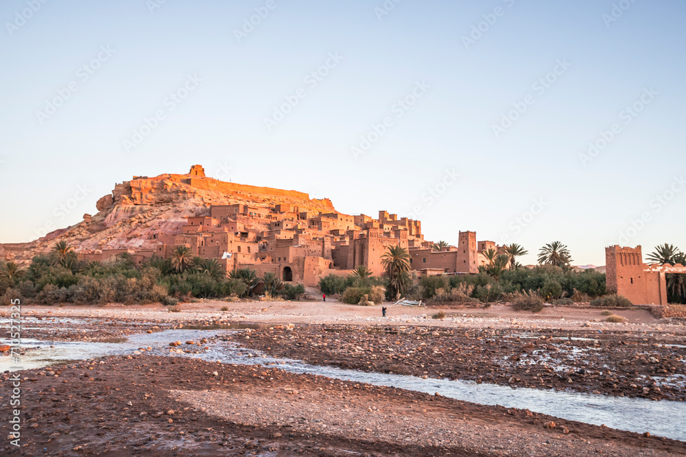 view-of-ait-benhaddou-a-small-town-on-the-high-atlas-mountain
