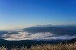 高ボッチ高原からみた富士山と雲海に覆われた諏訪湖のコラボ情景