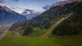 Fototapeta Na ścianę - Szwajcaria,krajobraz gór ze skocznią narciarską.Zdjęcie z drona