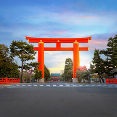 Canvas Print - The Gigantic Great Torii Gate of Heian Jingu Shrine in Kyoto, Japan