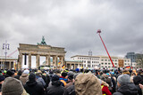 Fototapeta  - Bauerndemonstration in Berlin - tausende Bauern demonstrieren vor dem Brandenburger Tor.