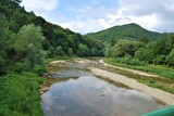 Fototapeta Na ścianę - górska rzeka płynąca w Bieszczadach
