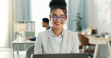 Aufkleber - Happy woman with glasses, laptop and typing in coworking space, research and online schedule at consulting agency. Office, networking business and girl at computer writing email, review or report.