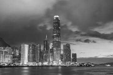 Aufkleber - Skyline and harbor of Hong Kong city at dusk