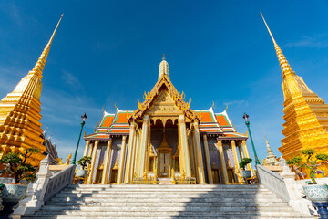 Wall Mural - Temple of the Emerald Buddha, Bangkok, Thailand	