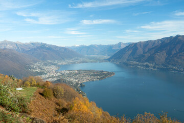 Wall Mural - lake and mountains