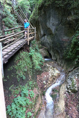 Wall Mural - Wanderer in der Dr.-Vogelgesang-Klamm