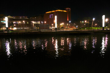 Wall Mural - River of Bilbao at night