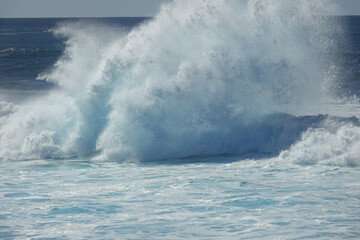 Canvas Print - Waves of the Atlantic Ocean along the west coast of Spanish island Lanzarote