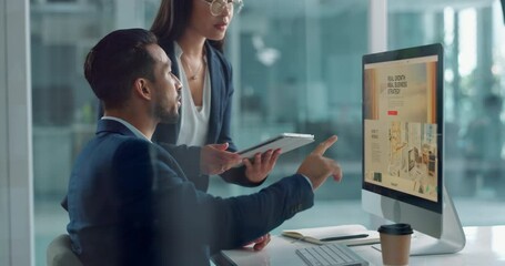 Leinwandbilder - Business people, teamwork and planning on computer screen, tablet and comparison in research or report. Man and woman with Information technology solution, results or support for digital software