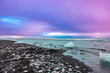 Schwarzen Strand der Gletscherlagune in Island