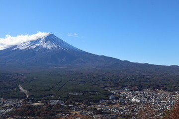 December 1, 2023: Viewing Mount Fuji at Lake Kawaguchi, Japan