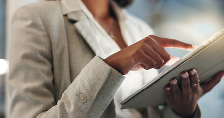 Canvas Print - Tablet, night and hands of business person typing, scroll or check social network feedback, communication or customer experience. Research, closeup and corporate boss working on online data analysis