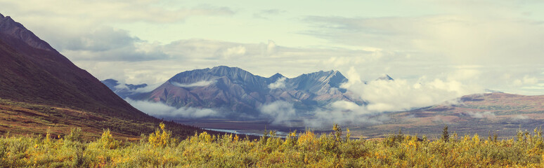 Canvas Print - Mountains on Alaska