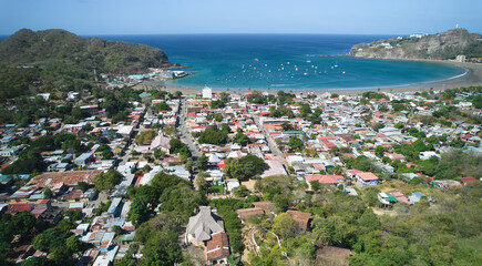 Canvas Print - Small town next to ocean bay