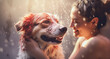 Uma linda jovem sorrindo com seu cachorro na chuva