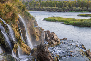 Canvas Print - Fall Creek Falls Along the Snake River in Idaho in Autumn