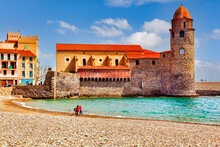 Collioure, The Beach And The Church Of Notre Dame Des Anges, Languedoc-Roussillon, Pyrenees-Orientales, France.