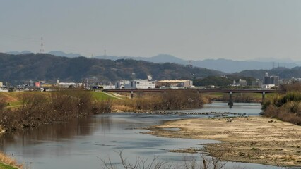 Poster - 大阪を流れる大和川沿いの景色