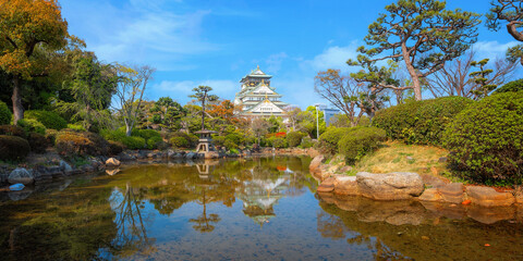 Poster - Osaka Castle during full bloom cherry blossom period