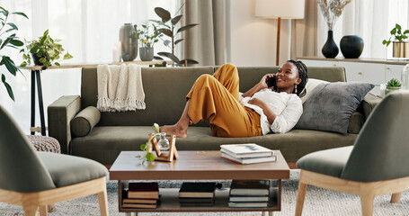 Aufkleber - Phone call, laugh and black woman on sofa for talking, funny conversation and online discussion. Networking, communication and person relax on smartphone with humor, joke and comedy chat in home