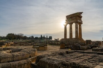 Canvas Print - view of the Temple of the Dioskouroi and the Sanctuary of the Chthonic Deities in the Valley of the Temples