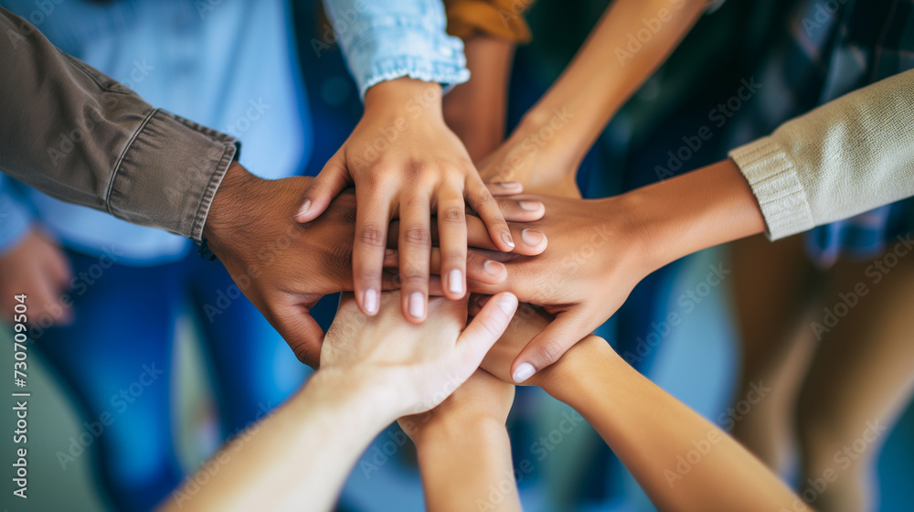 Team building activities with multicultural people. Successful ...