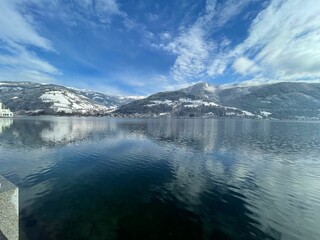  a beautiful mountainous lake in Austria