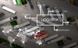 Logistik Konzept im Hintergrund ein Luftbild mit vielen LKWs auf einem Rastplatz und eine Weltkarte mit Verknüpfungen, Spedition, Globalisierung, Vertrieb, Lieferkette