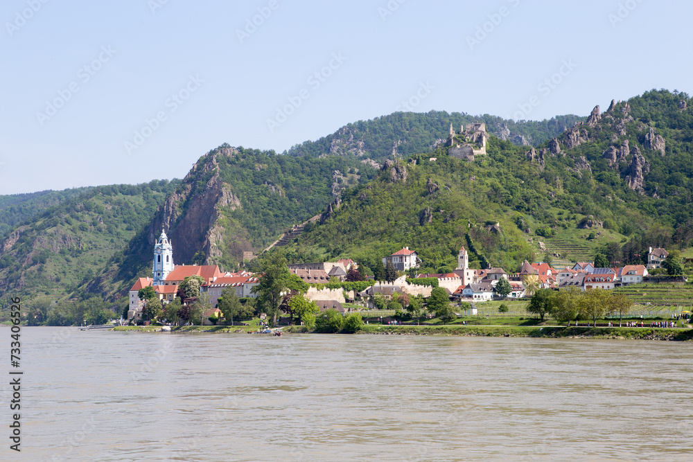 Dunstein Stift und Ruine Dürnstein in der Wachau Stock Photo | Adobe Stock
