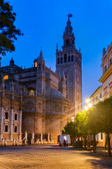 Wall Mural - Seville Cathedral And Giralda Tower At Night In Spain