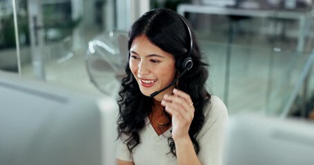 Leinwandbilder - Help desk, call center and woman with telemarketing, agent and communication with headphones. Crm, person and insurance consultant with headset and customer support with advice and technical service