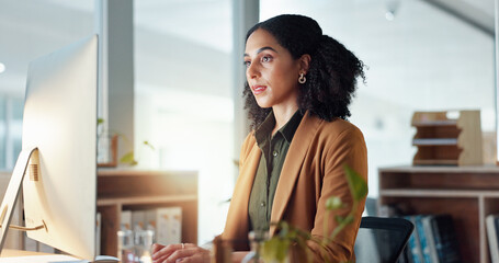 Aufkleber - Businesswoman at desk with computer, typing email for research report for article at digital agency. Internet, writing and woman at tech startup with online review, networking or website feedback.