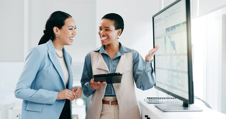 Aufkleber - Data, meeting and women with tablet in the office for project statistics or graphs planning. Discussion, technology and financial advisors analyzing finance charts in collaboration at workplace.