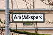 Straßenschild Am Volkspark Ecke Bundesallee, Berlin Wilmersdorf