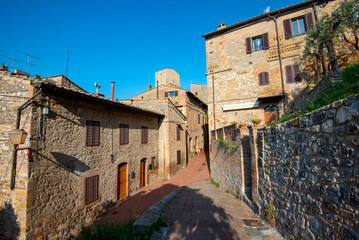 Canvas Print - Pedestrian Alley - San Gimignano - Italy