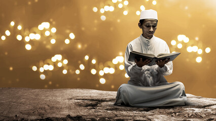 Poster - Muslim man sitting and reading the koran