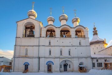 Wall Mural - The Church of the Entrance of the Lord to Jerusalem in the belfry. Yaroslavl region. Golden ring of Russia