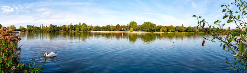 Wall Mural - Panorama of the Wöhrder See recreation area, Nuremberg