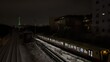 Zug fährt durch die Nacht
