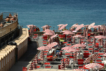 Wall Mural - Corso Italia is the elegant seafront that from the center of Genoa Foce reaches the Albaro district and the seaside village of Boccadasse along beaches and bathing establishments.