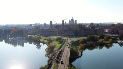 Canvas Print - Aerial view of Mantua town, Italy