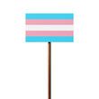 Schild in den Farben der Trans-Pride-Flagge