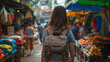 © Alexandre - Explorando um Mercado Exótico Mulher em Close com Cenário Colorido e Movimentado ao Fundo