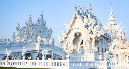 CHIANG RAI, THAILAND - FEBRUARY 2019: wat Rong Khun The famous White Temple in Chiang Rai, Thailand