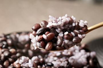 Canvas Print - Black bean rice in a cauldron	