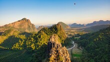 Vang Vieng Viewpoint, Pha Poungkham Amazing Mountain And Sunset Scenery Street In The Valley Air Balloons In The Air Wallpaper Hdr