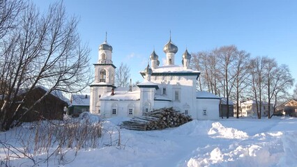 Wall Mural - The ancient Church of the Nativity of the Blessed Virgin Mary (1680) on a February day. Kargopol. Arkhangelsk Region, Russia   