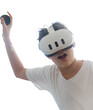 Biały chłopak, nastolatek grający na sprzęcie VR, gogle VR i pady. Przezroczyste tło.