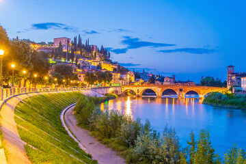 Canvas Print - Verona city downtown skyline, cityscape of Italy in Europe